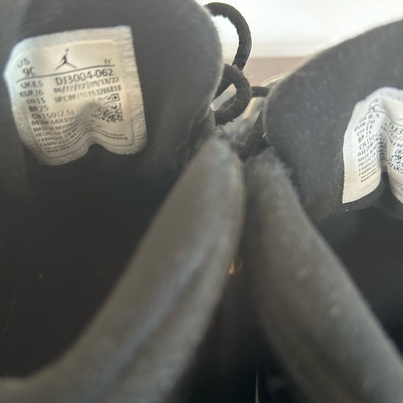 Toddler boy used sneakers - Picture 4 of 9